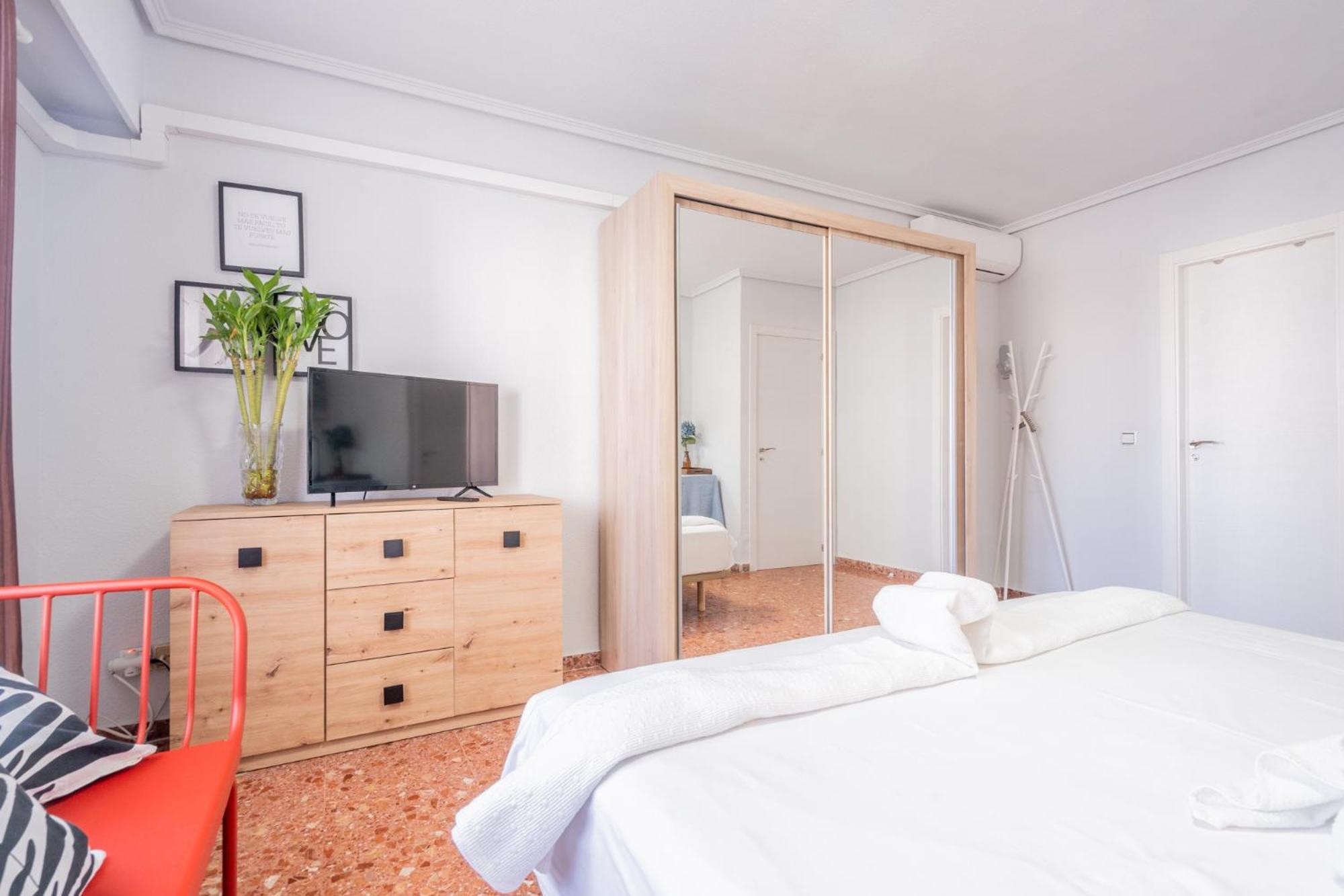 Apartamento Familiar En Avenida Del Puerto バレンシア エクステリア 写真