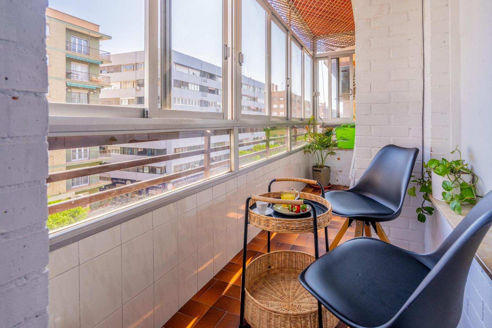 Apartamento Familiar En Avenida Del Puerto バレンシア エクステリア 写真