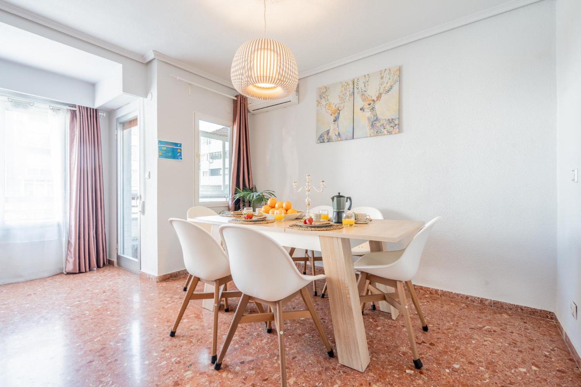 Apartamento Familiar En Avenida Del Puerto バレンシア エクステリア 写真